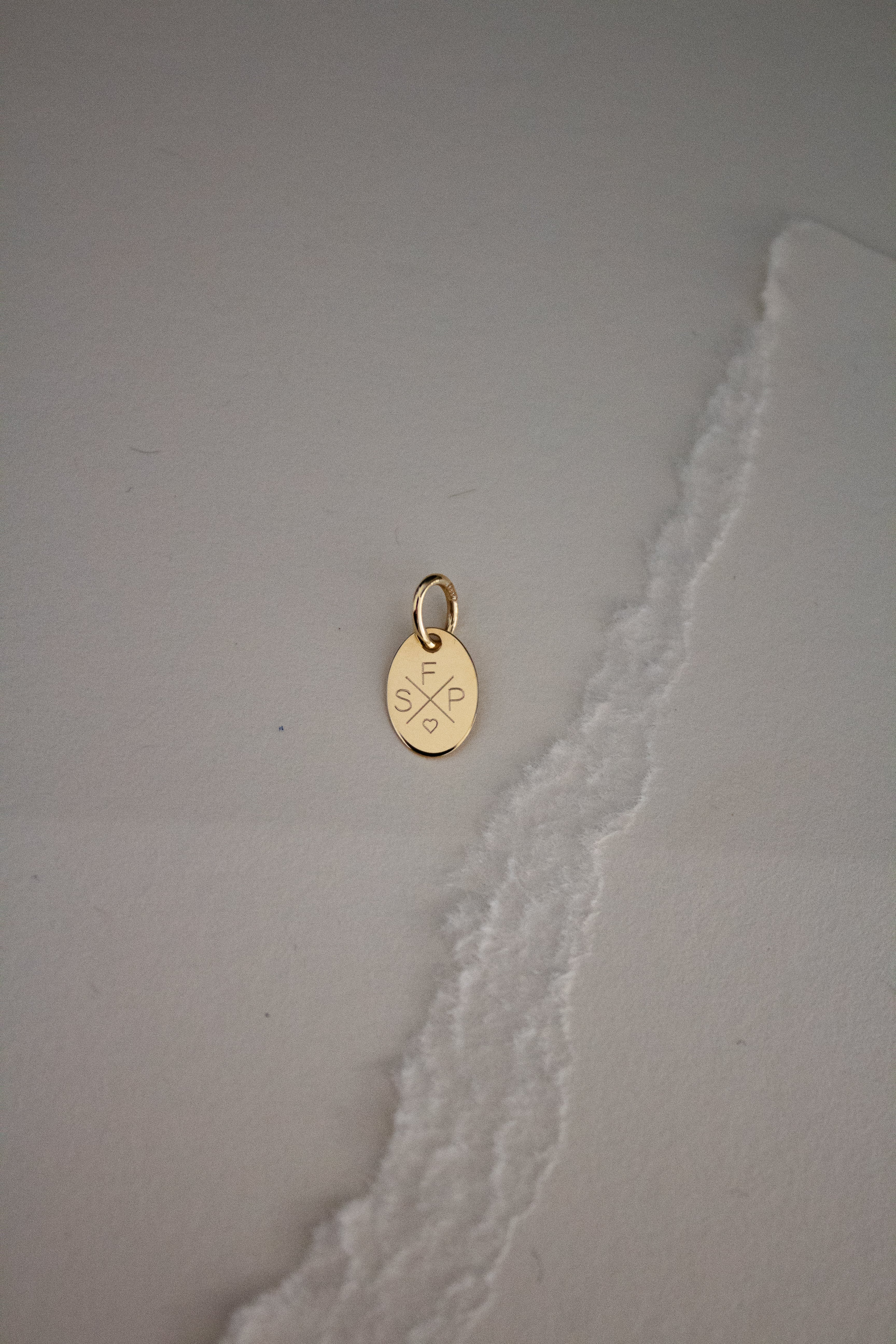 Personalisierter vergoldeter Schmuck
