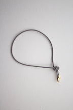 Elastisches Armband mit Endkappen