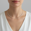 Kugelkette Bold Silber – am Hals, kein Gesicht